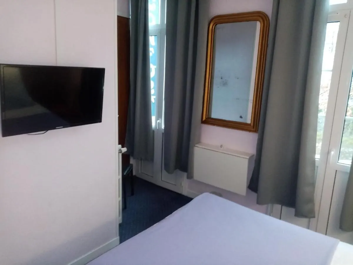 Hotel Confort 09 Ou Hc-09 타라스콩쉬르아리줴