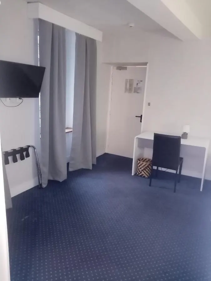Hotel Confort 09 Ou Hc-09 타라스콩쉬르아리줴 2*,  프랑스