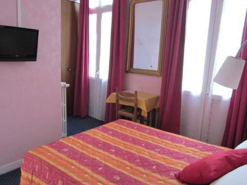 Hotel Confort 09 Ou Hc-09 타라스콩쉬르아리줴